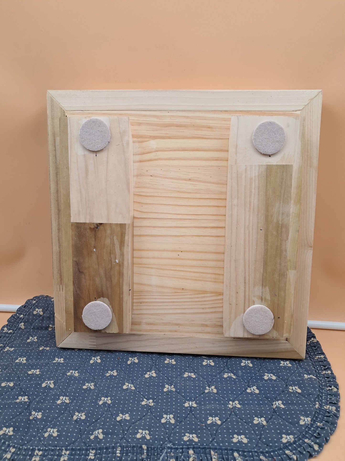 10,000 Farkel Dice Game Board With 6 Wooden Dice