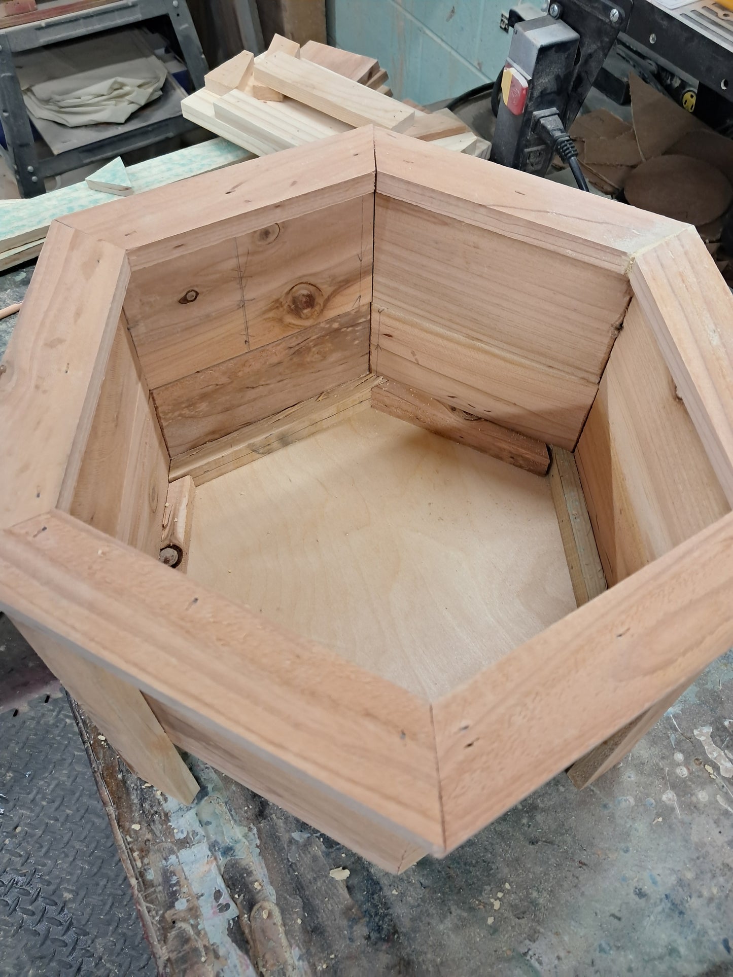 Cedar octagon planter