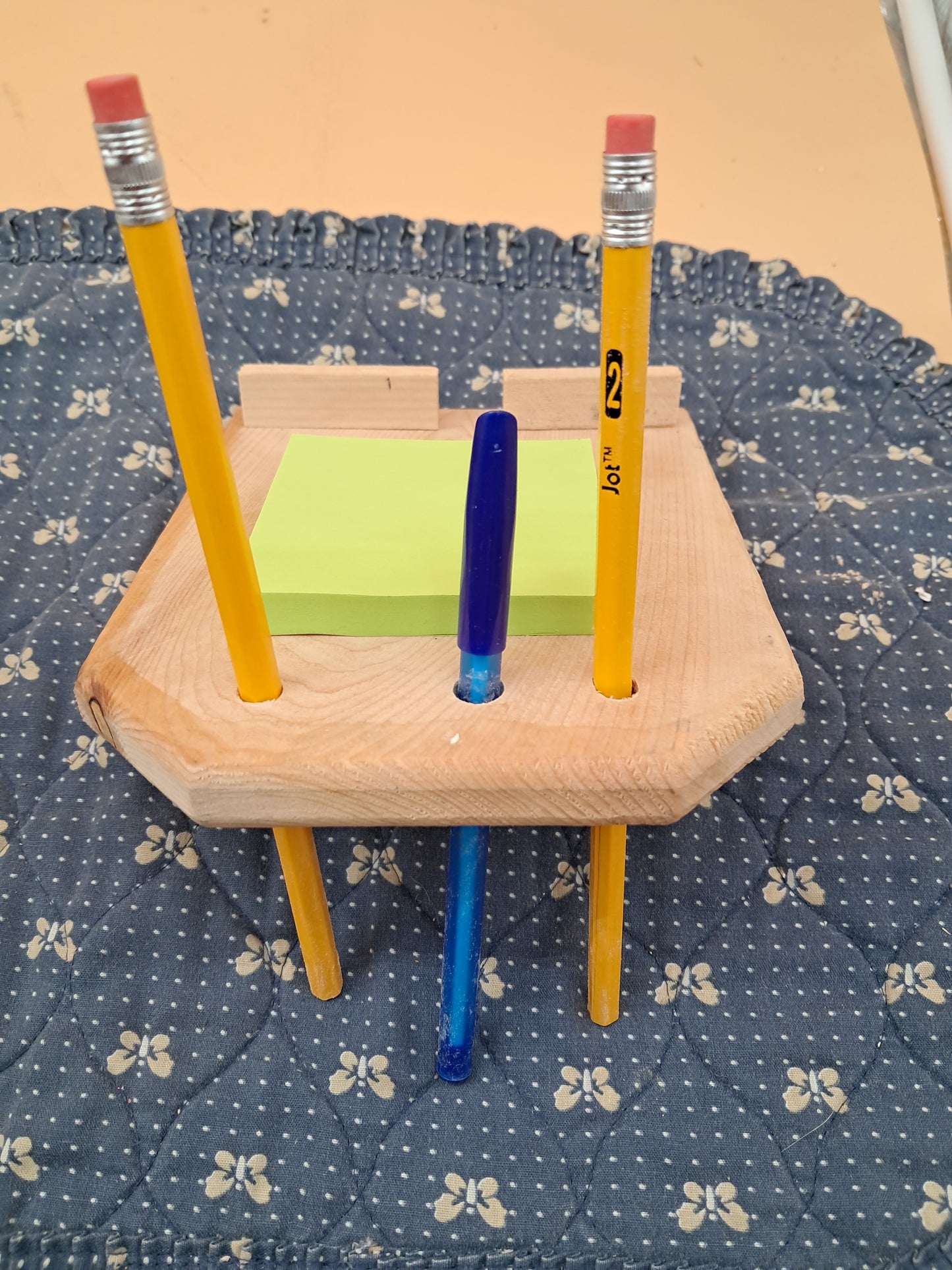 Adjustable Phone and Note planning Caddy 5.00ea to 7.00ea