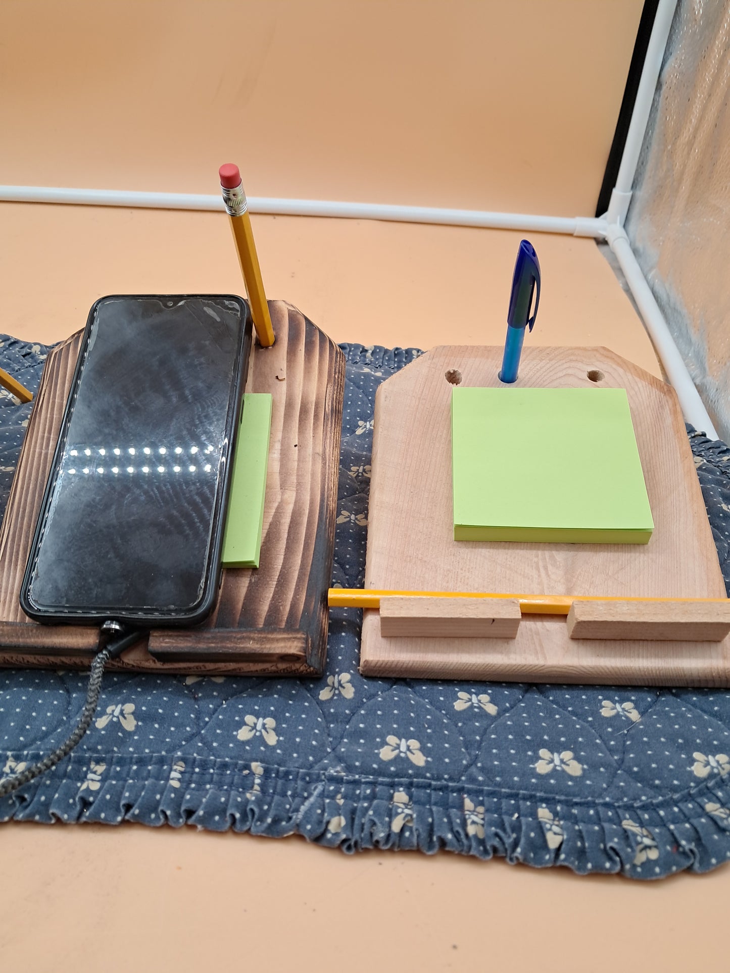 Adjustable Phone and Note planning Caddy 5.00ea to 7.00ea